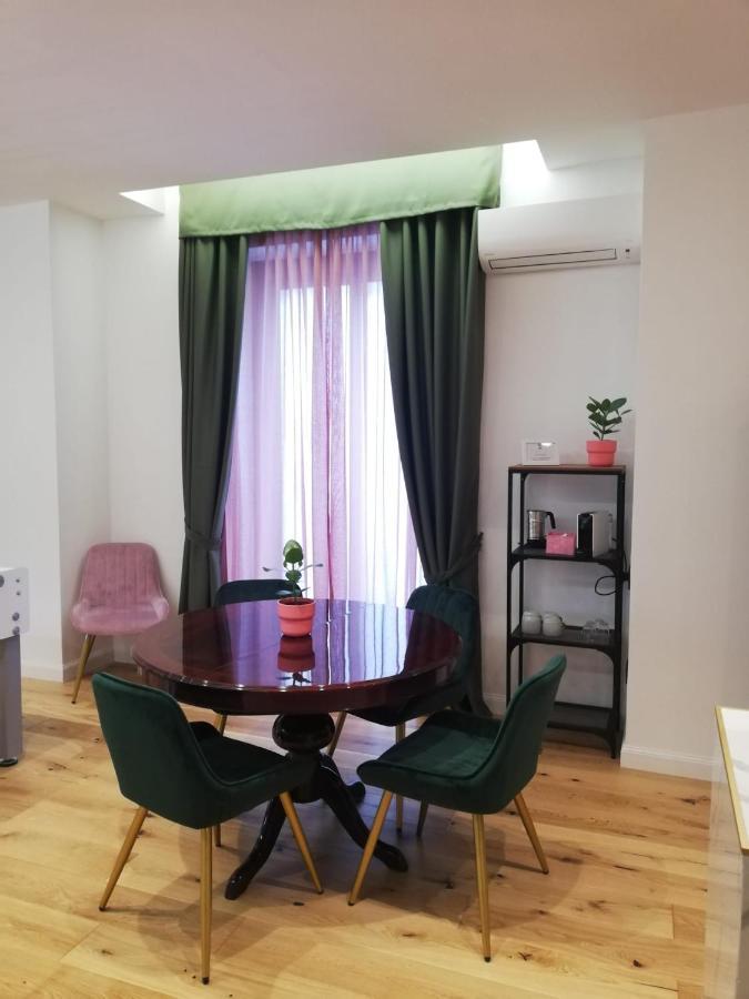 President Plaza Vip Suite Spa By Babylon Stay 나폴리 외부 사진