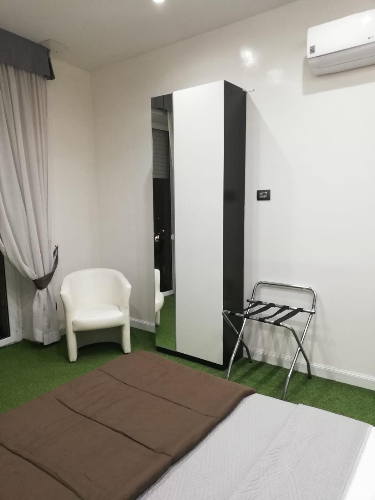 President Plaza Vip Suite Spa By Babylon Stay 나폴리 외부 사진