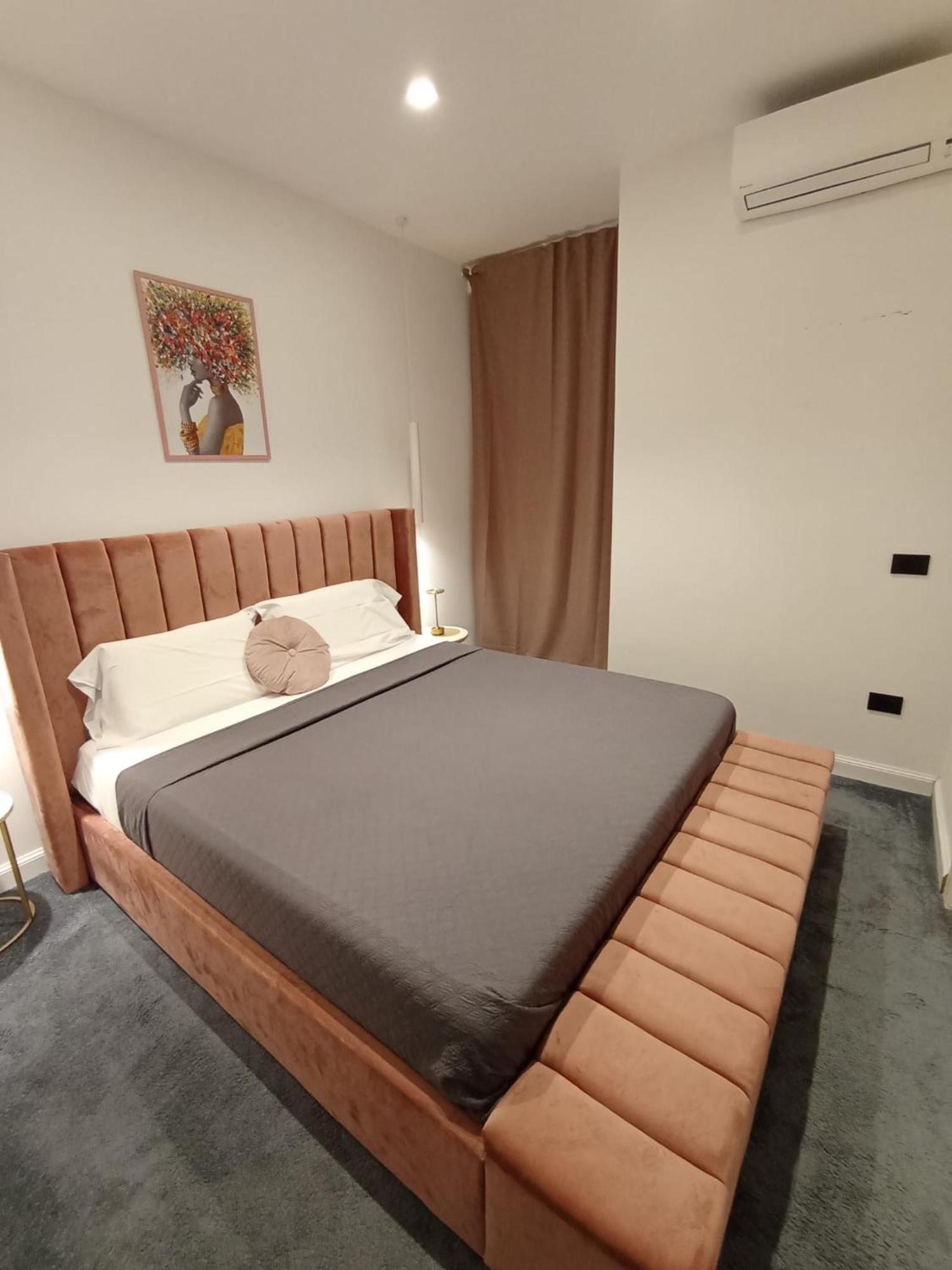 President Plaza Vip Suite Spa By Babylon Stay 나폴리 외부 사진