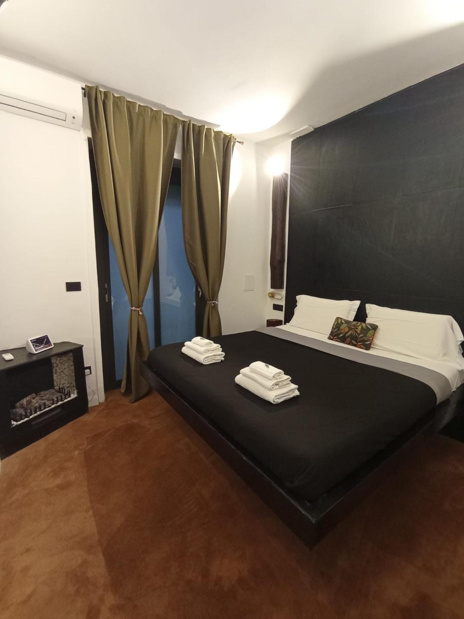 President Plaza Vip Suite Spa By Babylon Stay 나폴리 외부 사진