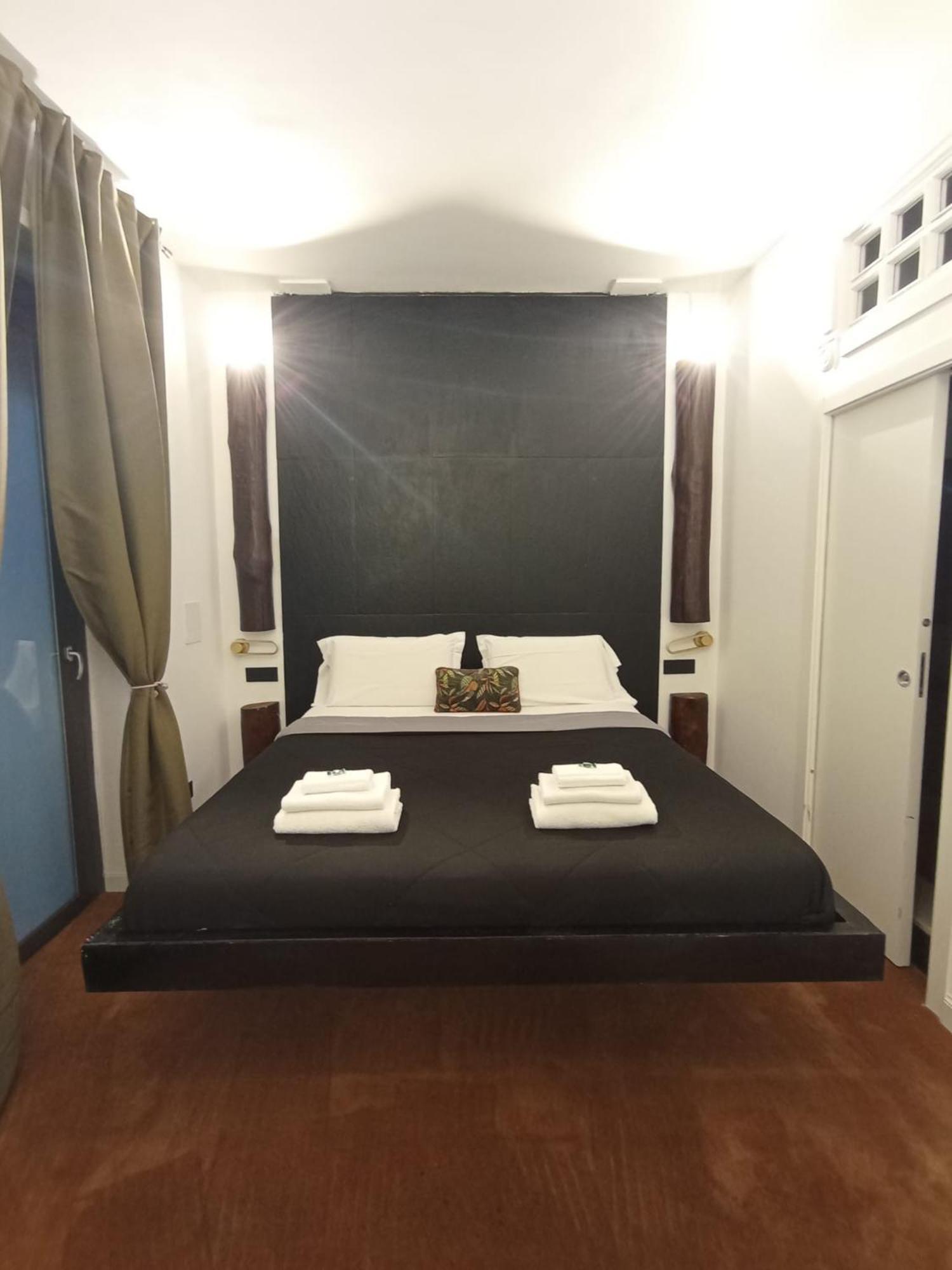 President Plaza Vip Suite Spa By Babylon Stay 나폴리 외부 사진