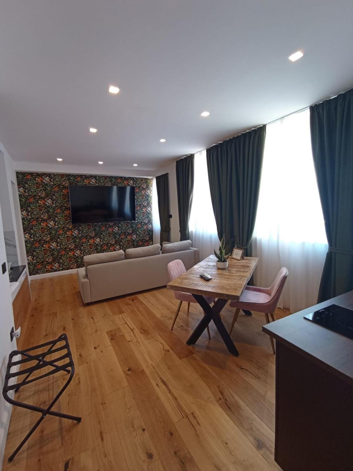 President Plaza Vip Suite Spa By Babylon Stay 나폴리 외부 사진