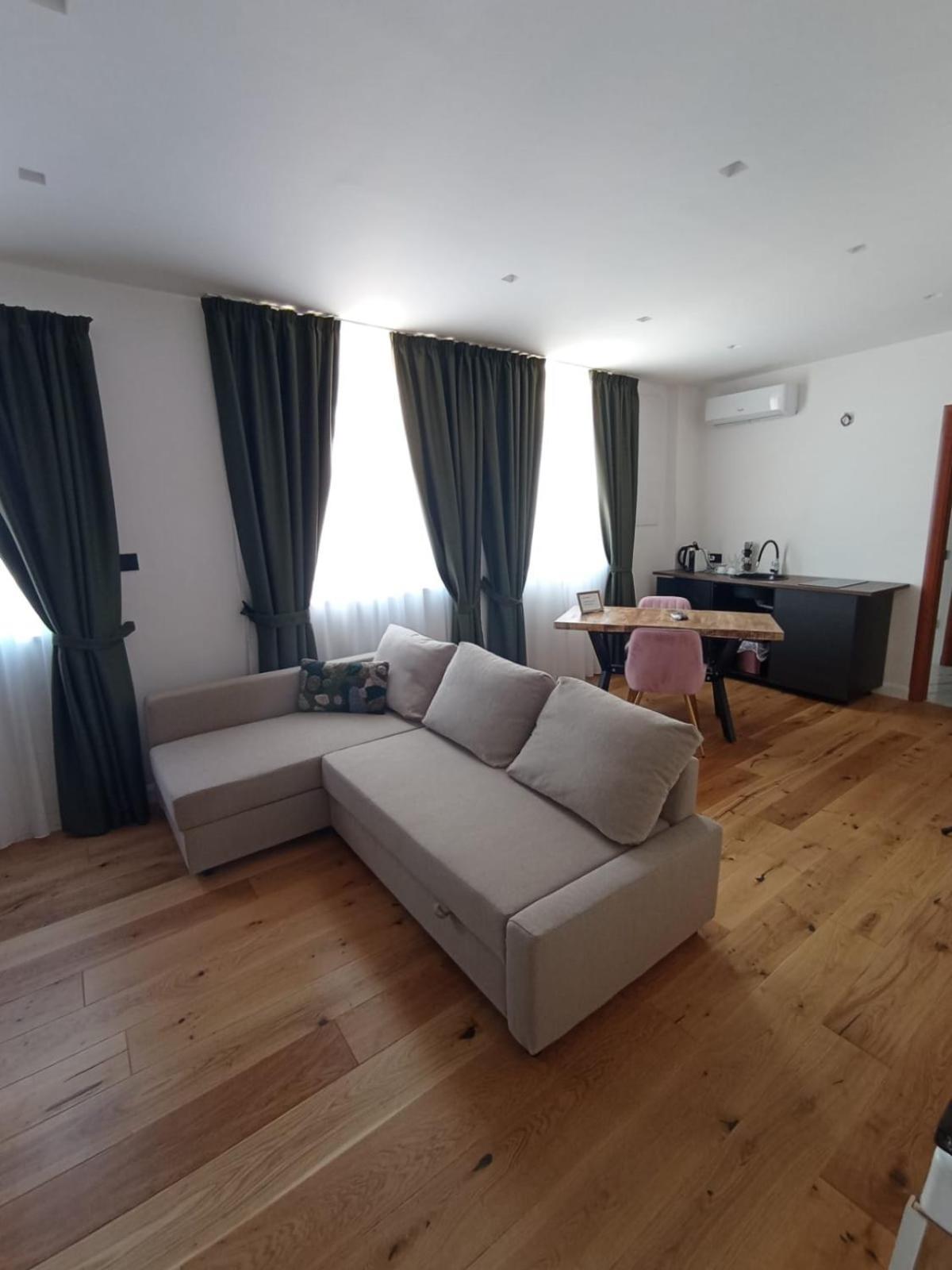 President Plaza Vip Suite Spa By Babylon Stay 나폴리 외부 사진