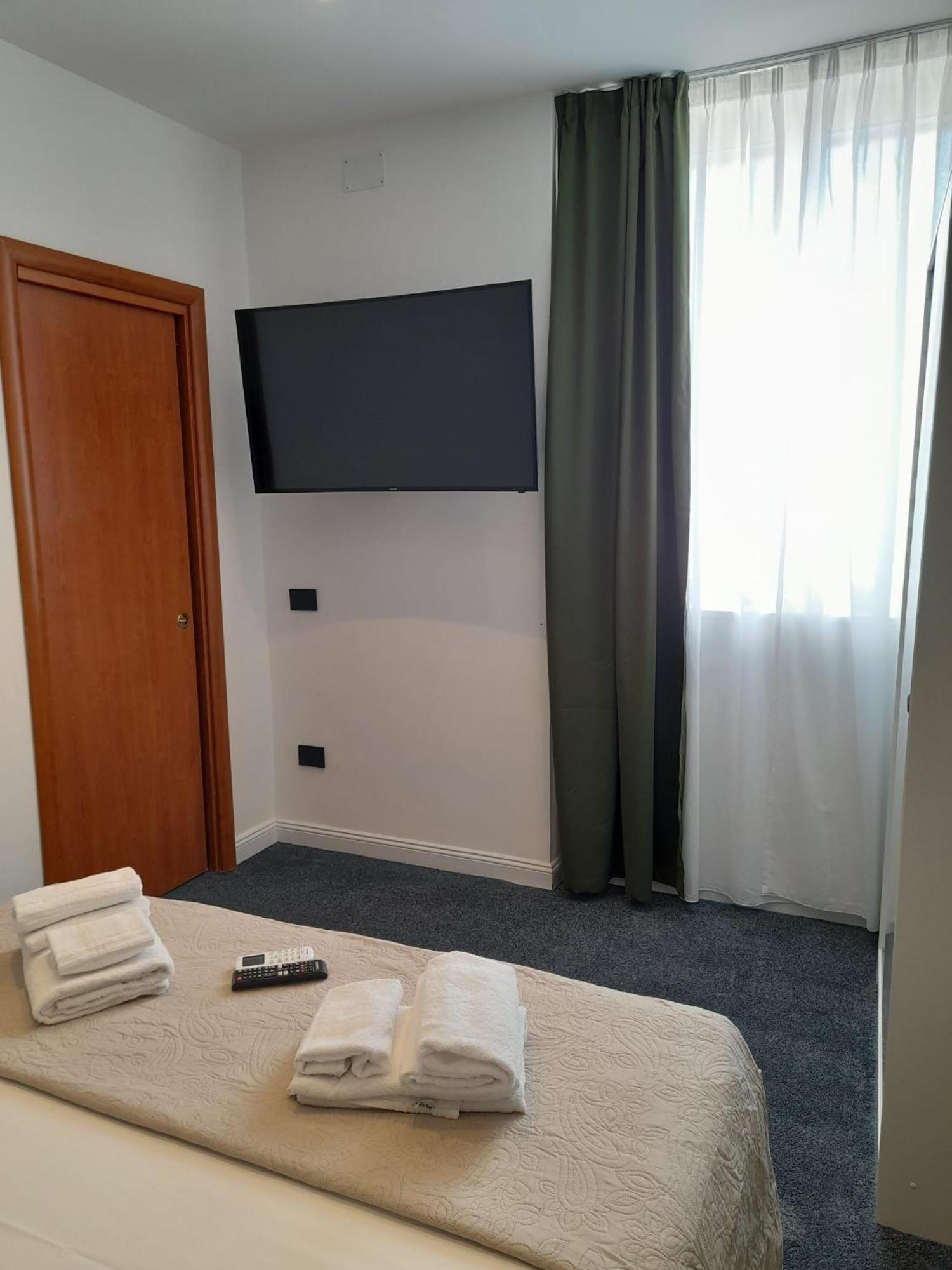 President Plaza Vip Suite Spa By Babylon Stay 나폴리 외부 사진